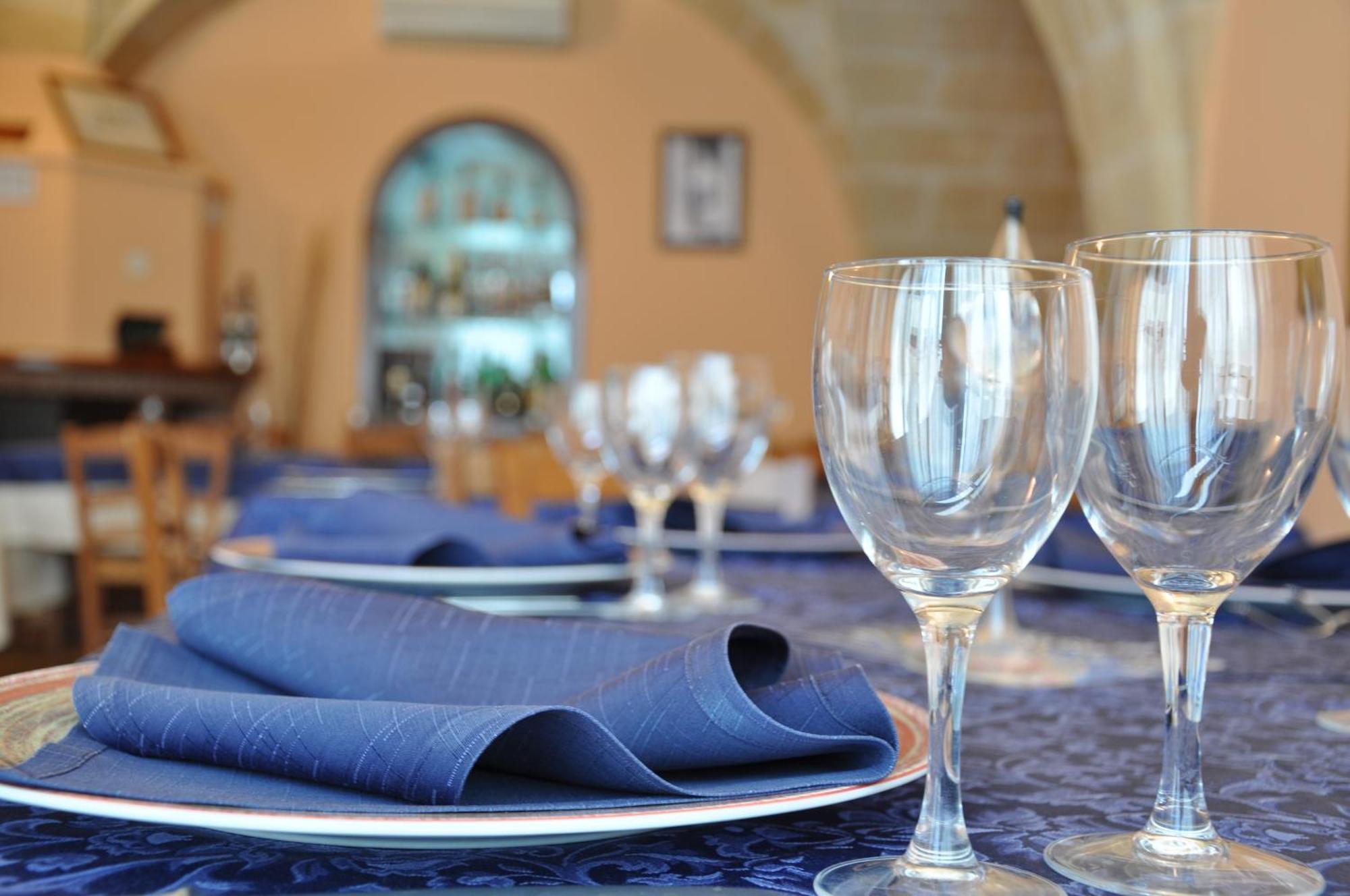 Al Borgo Antico Ristorante E B&B Crispiano Exterior foto